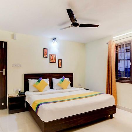 Itsy Hotels Royal Monarch Gorakhpur Bagian luar foto