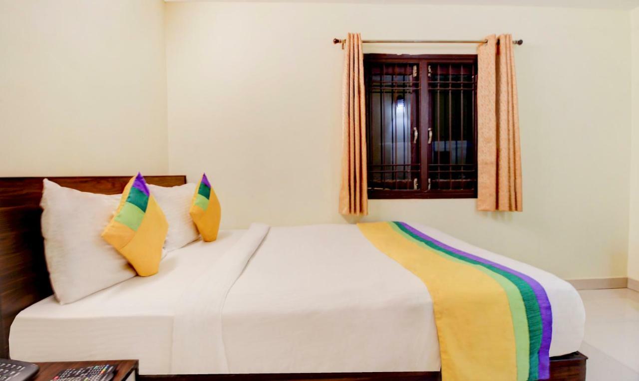 Itsy Hotels Royal Monarch Gorakhpur Bagian luar foto